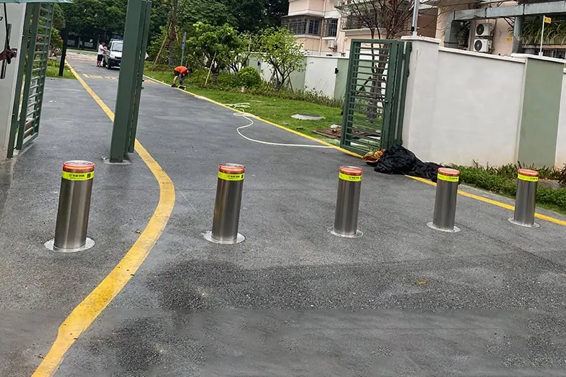 what is construction of the bollard