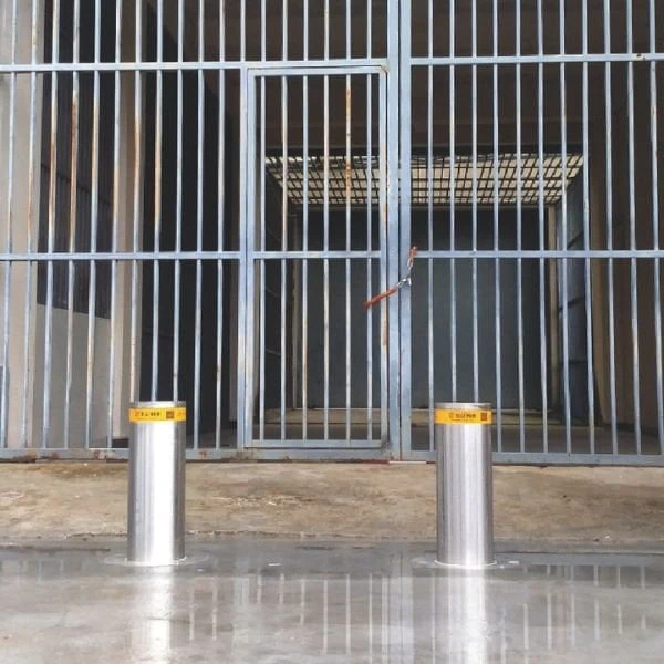 semi automatic bollard case