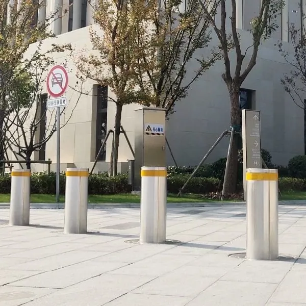 crash rated bollards